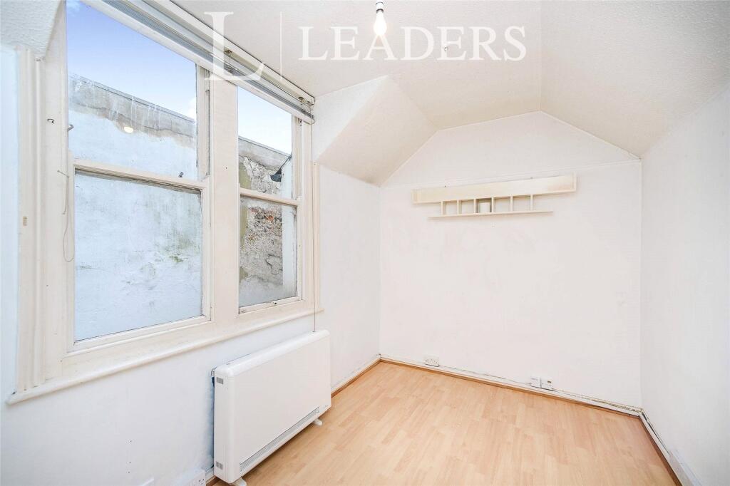 Apartment in Brighton, Brunswick - View 4