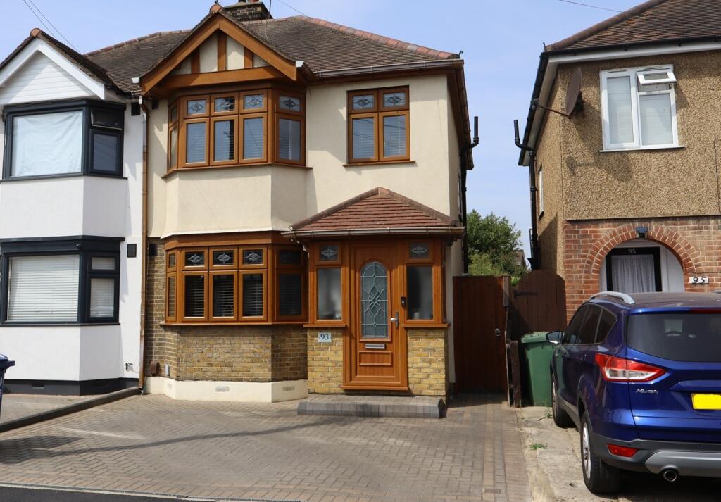 Heath View Road, North Grays, Thurrock photo 4