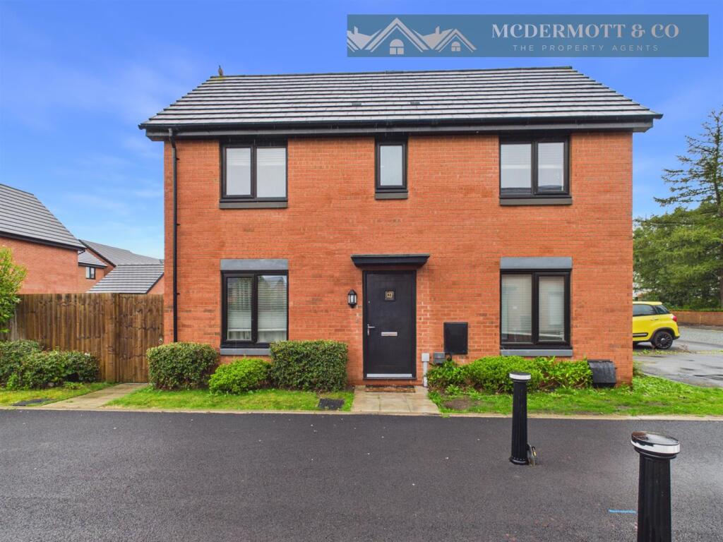 House in Tameside, Fairfield