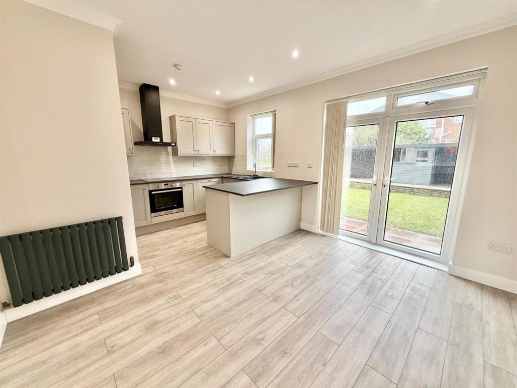 House in Stockport - View 4