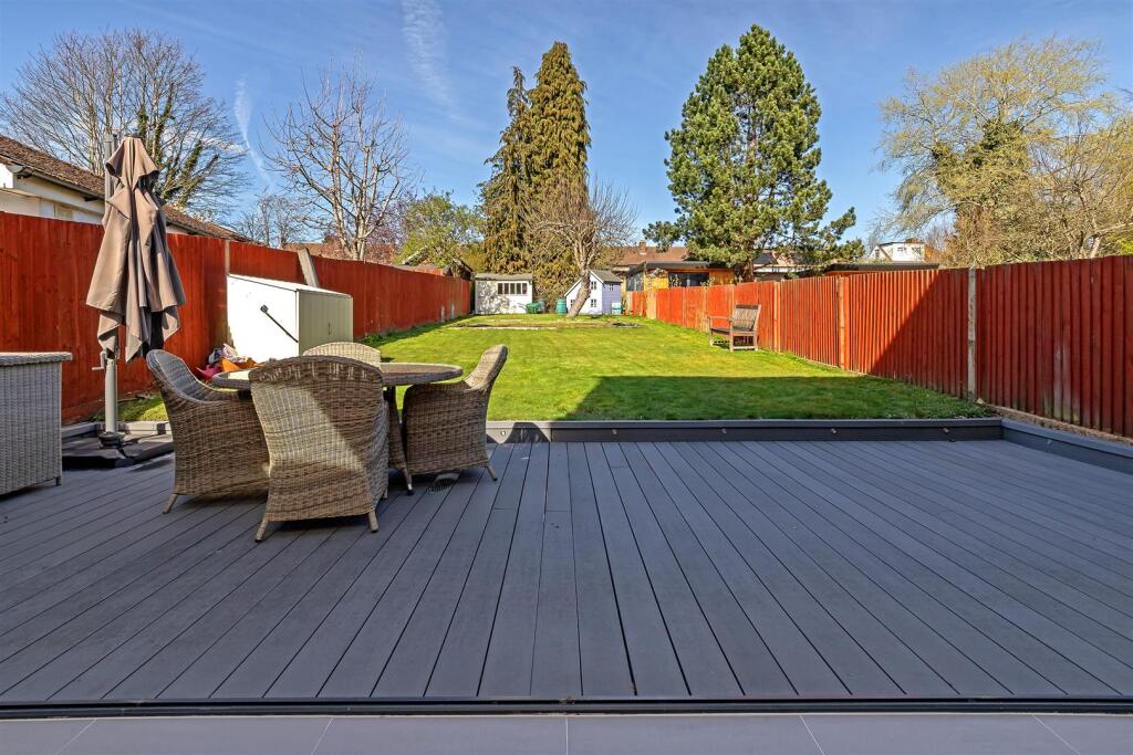 Additional image 19 of Batchwood Drive, St Albans