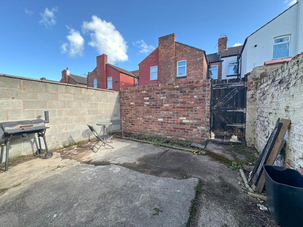 House in Wirral, Liverpool City Region - View 4