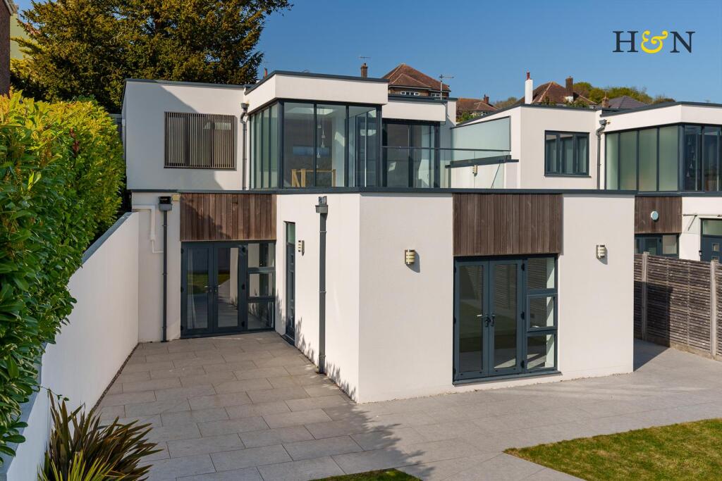 Main image of property: Norbury Drive, North Lancing