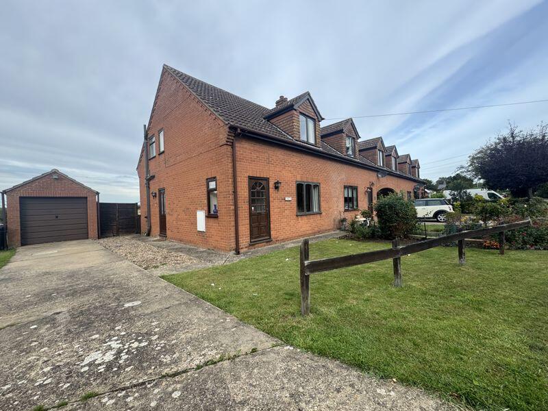2-bed terraced on Main Road, Covenham St. Bartholomew, Louth, £150,000