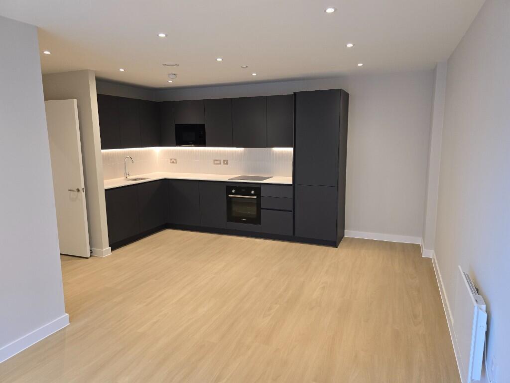 Main image of property: Emporium House East, Alloway Courtyard, Weldale Street, Reading RG1 7PZ