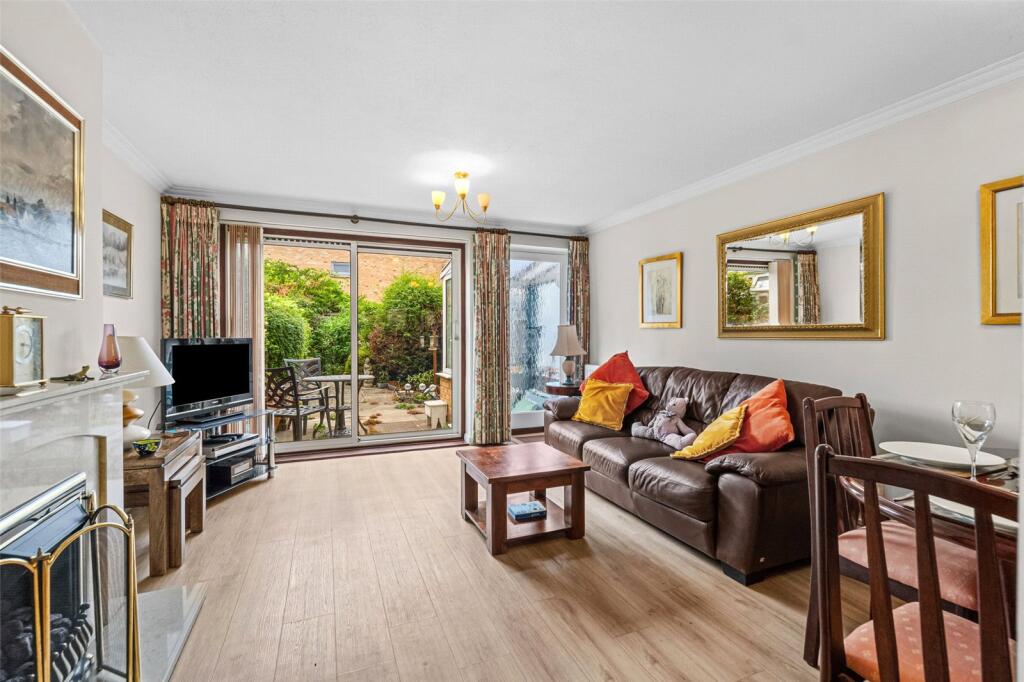 House in Twickenham - View 2