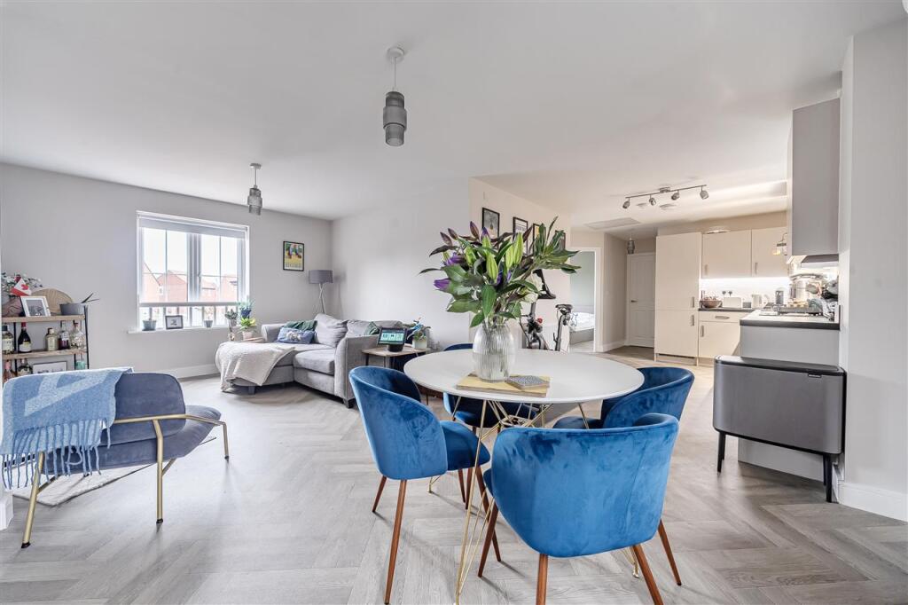 Mayfly Mews, Biddenham photo 4