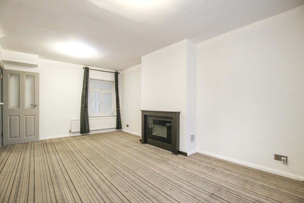 House in Southall - View 3