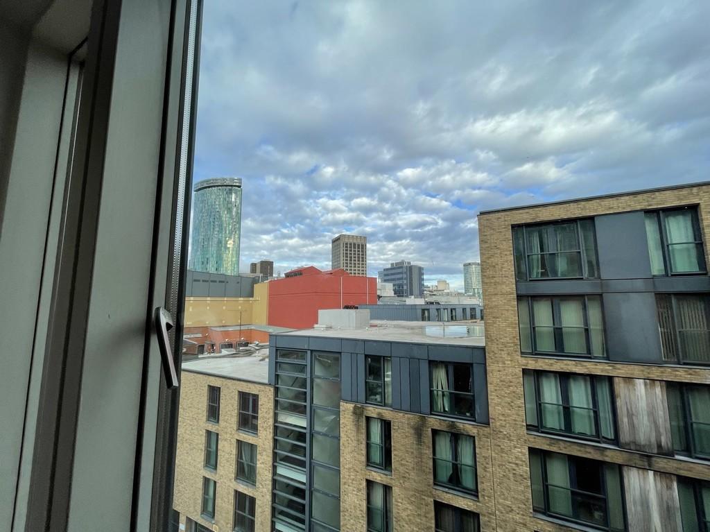 Apartment in Birmingham, West Midlands - More