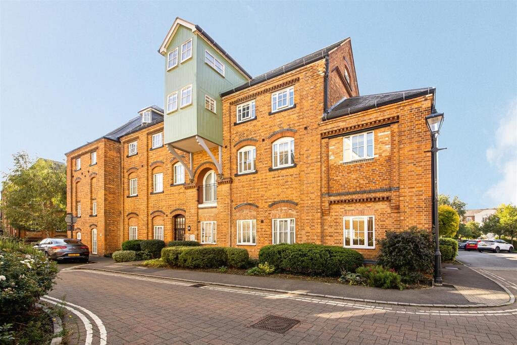 Main image of property: George Morland House, Abingdon