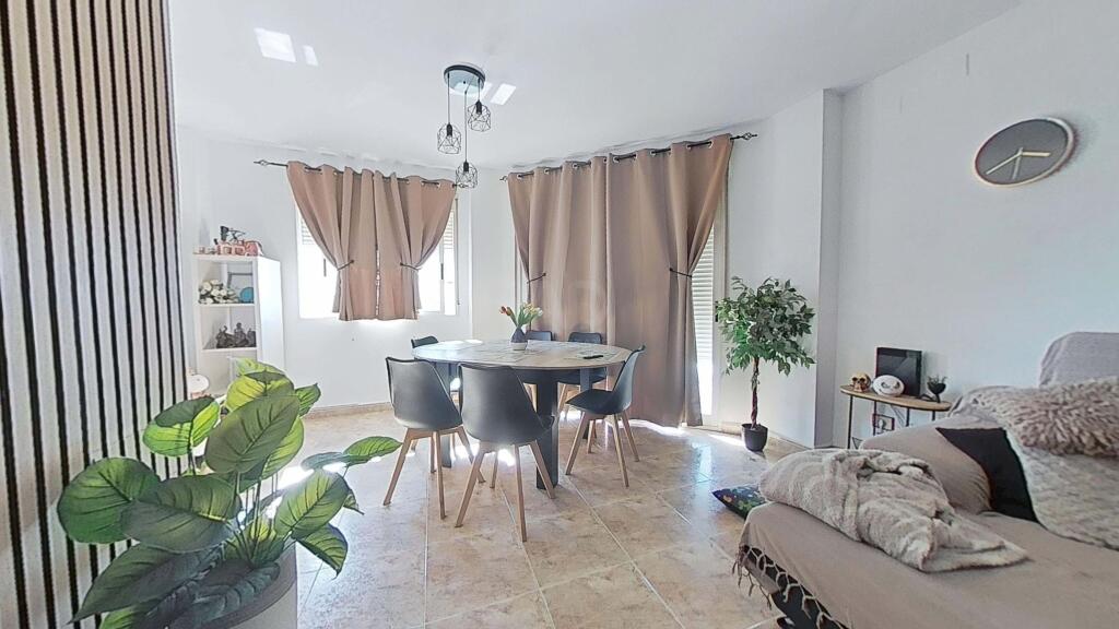 Main image of property: Valencia