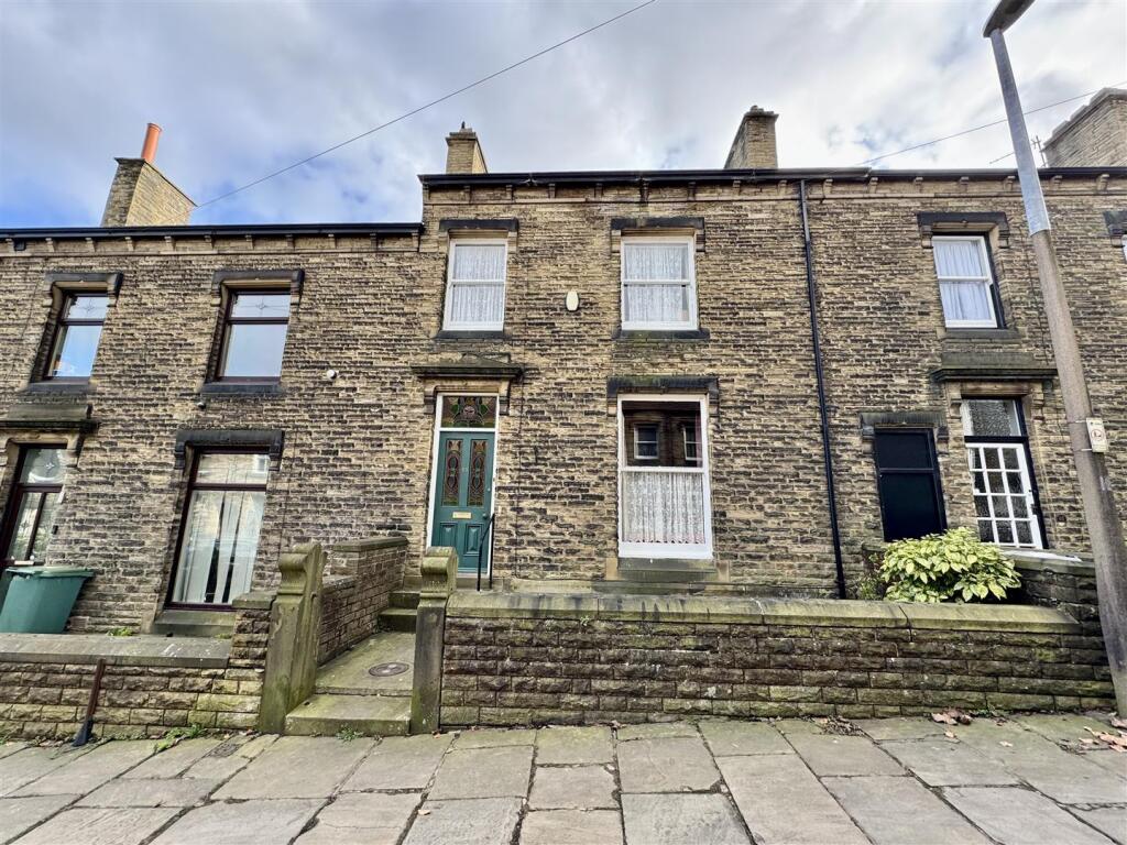 Main image of property: Wormald Street, Almondbury, Huddersfield, HD5 8NQ