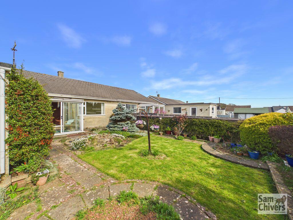 House in Peasedown St. John, Bath and North East Somerset - View 2