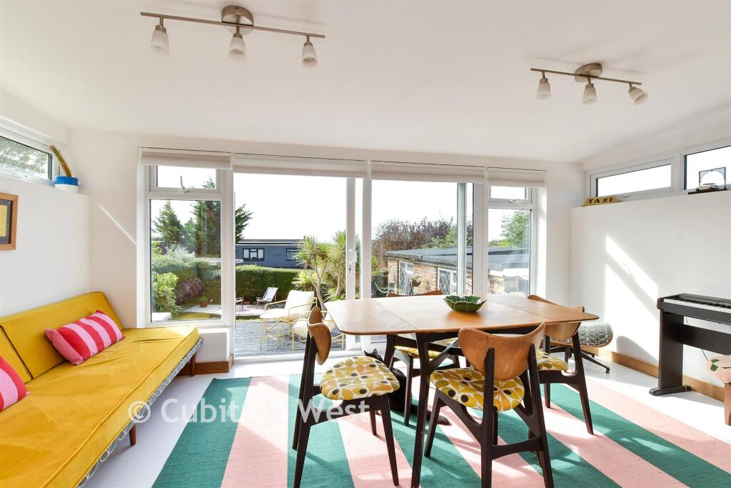 House in Brighton - View 3