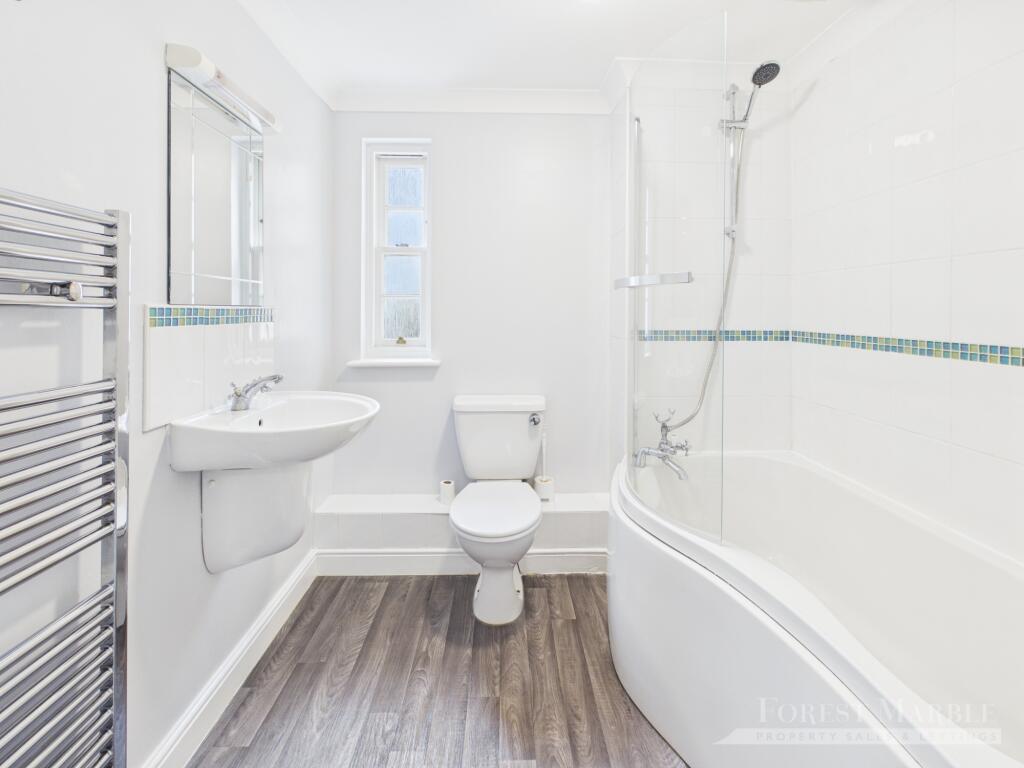 Apartment in Bath, Frome - View 3