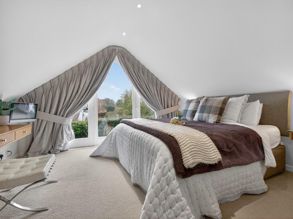 Additional image 31 of Truly distinctive family home, 1 Lamb Lane, Redbourn, AL3