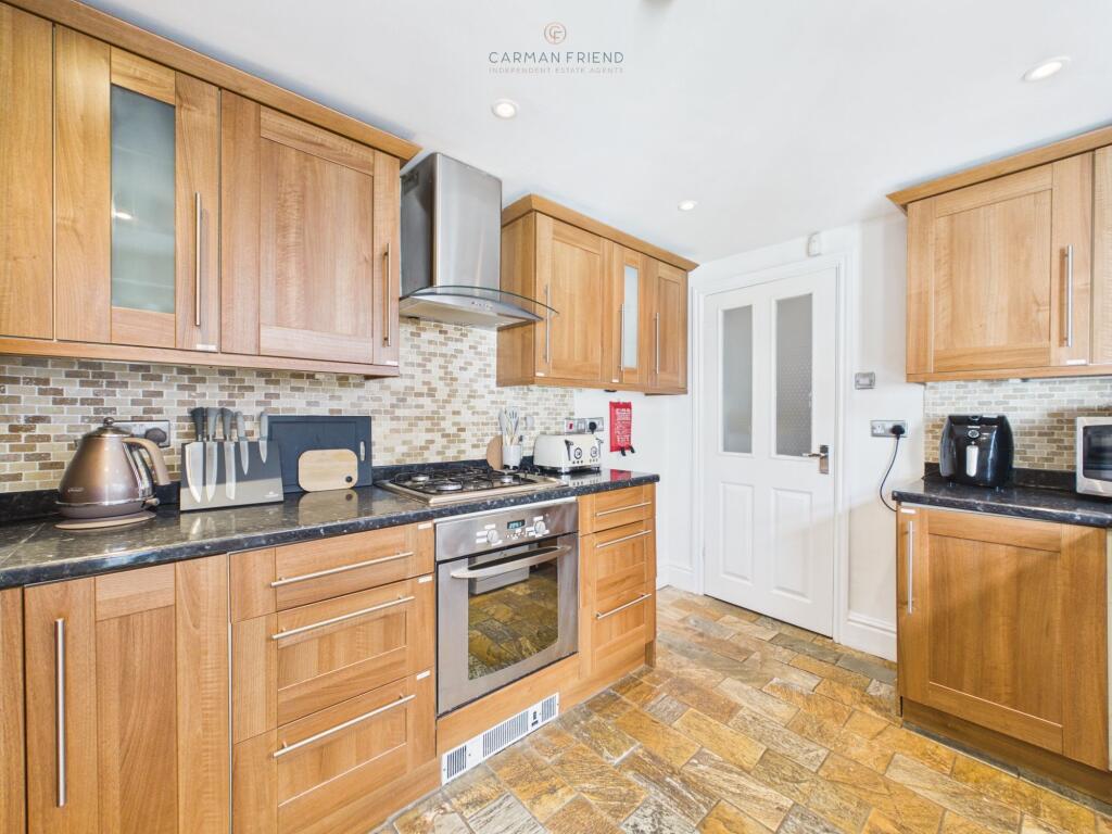 Hoole Lane, Hoole, CH2 - More