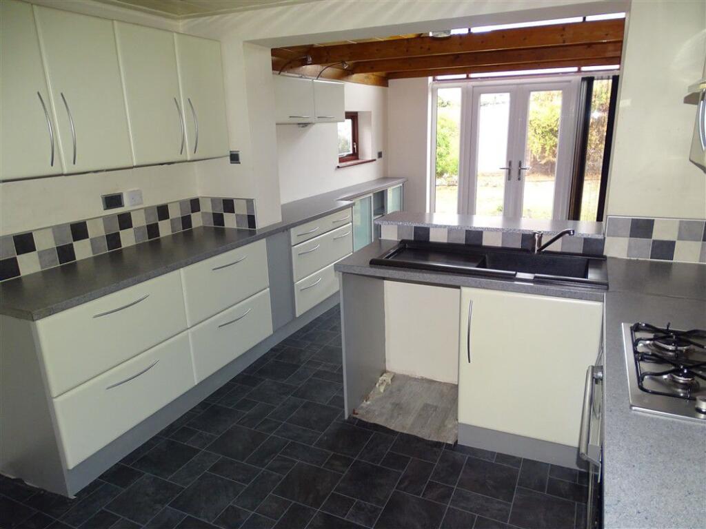 House in Peterborough, City of Peterborough - More