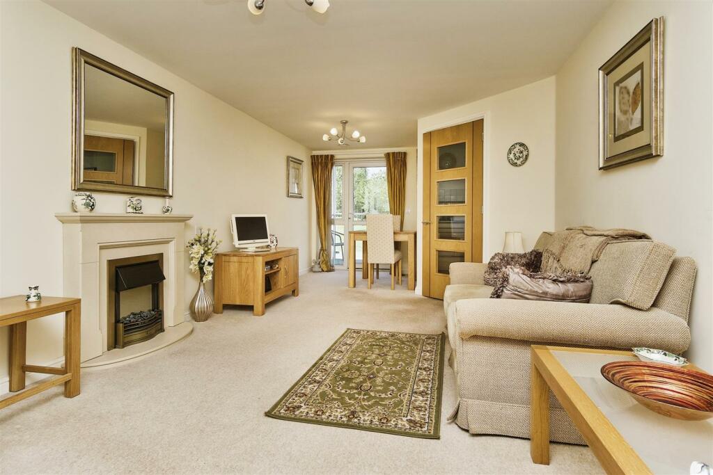 Somers Brook Court, Newport, Isle of Wight photo 2