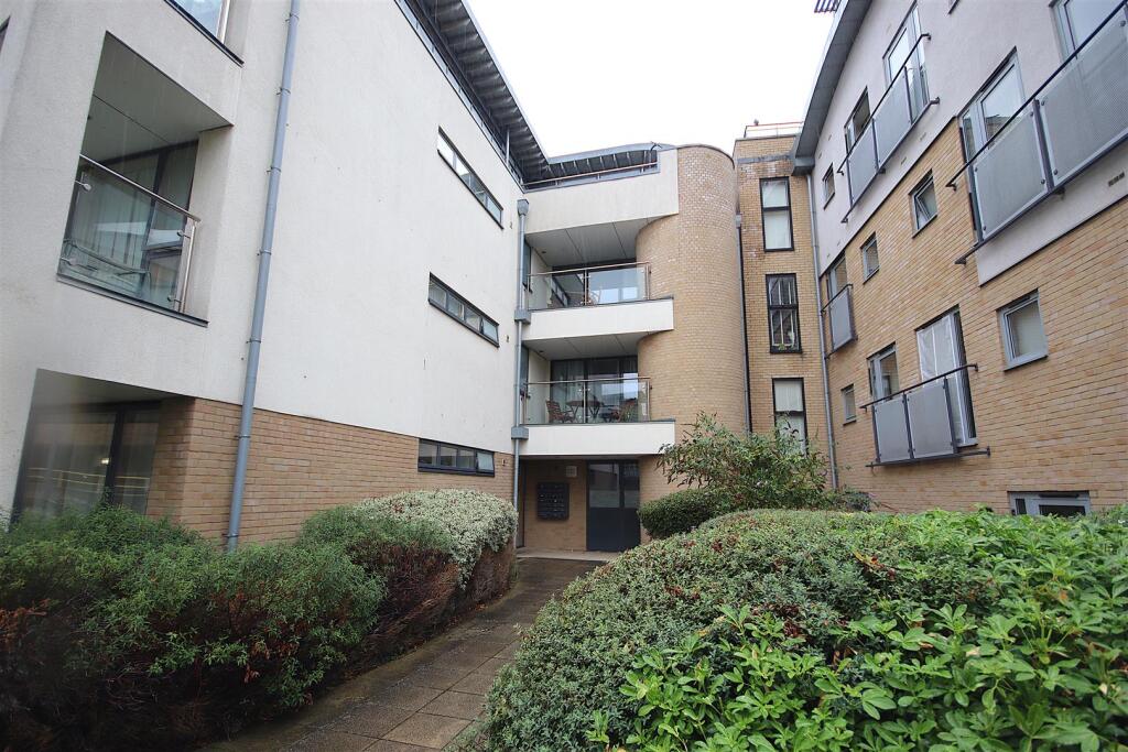 Main image of property: Byron House, Wellington Street, Cambridge