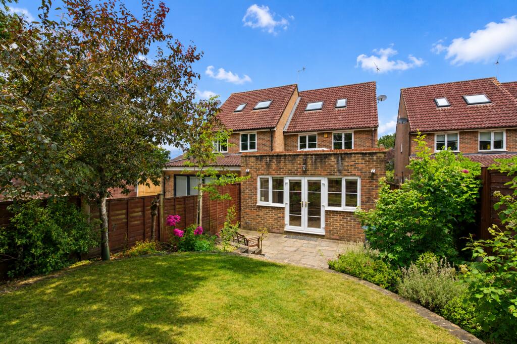 House in St Albans - View 4