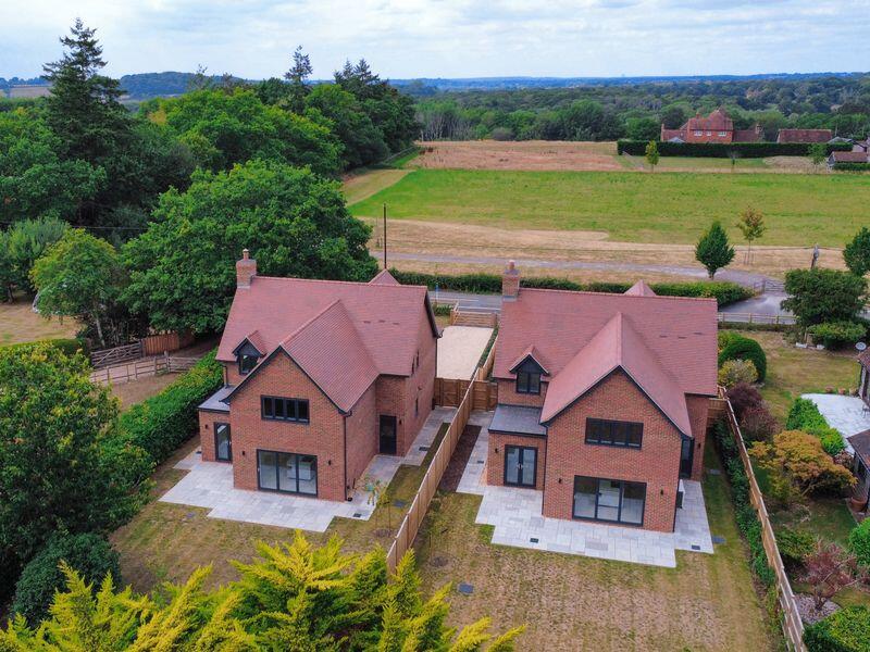 Meon Valley - Brand New and Ready Now photo 2