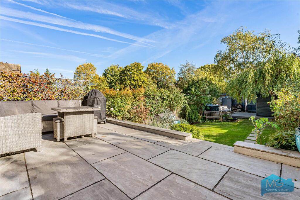 House in Enfield - View 4
