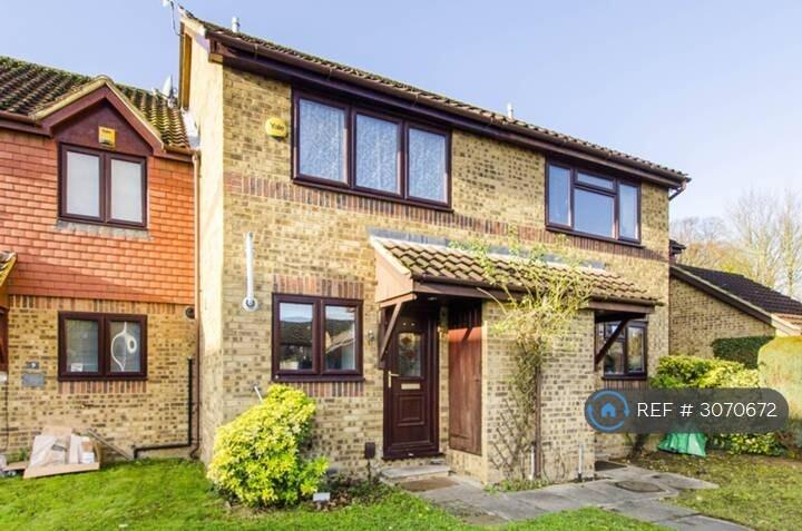 Main image of property: Columbia Avenue, Ruislip, HA4