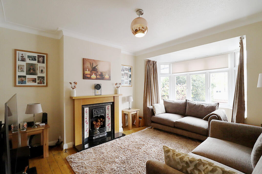 House in Bromley - View 2