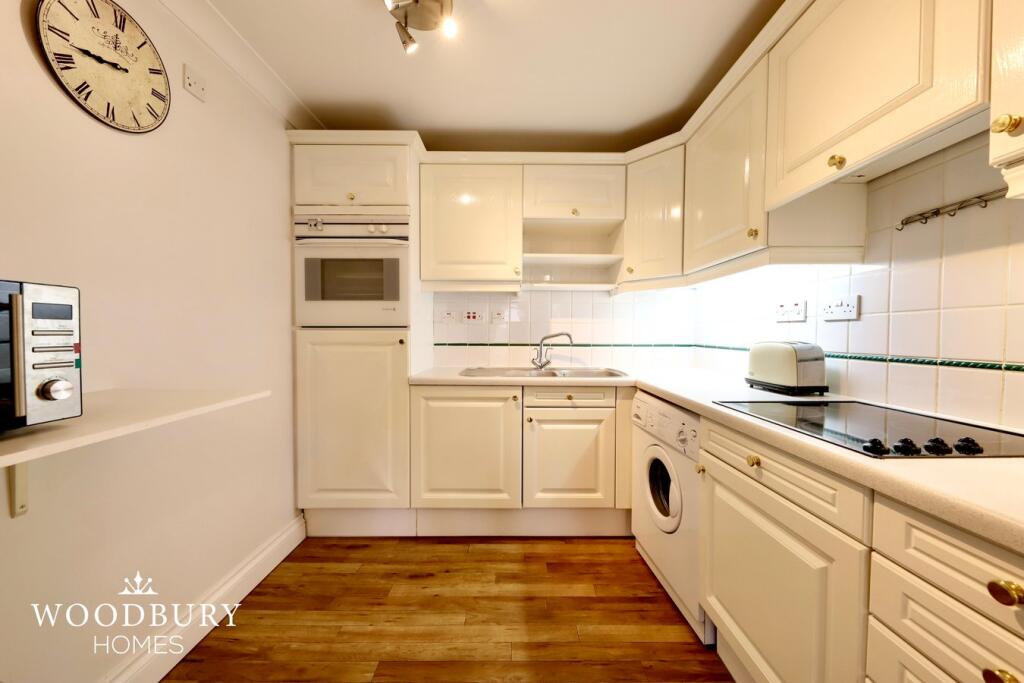 Carlton House, Algers Road, Loughton, IG10 photo 3