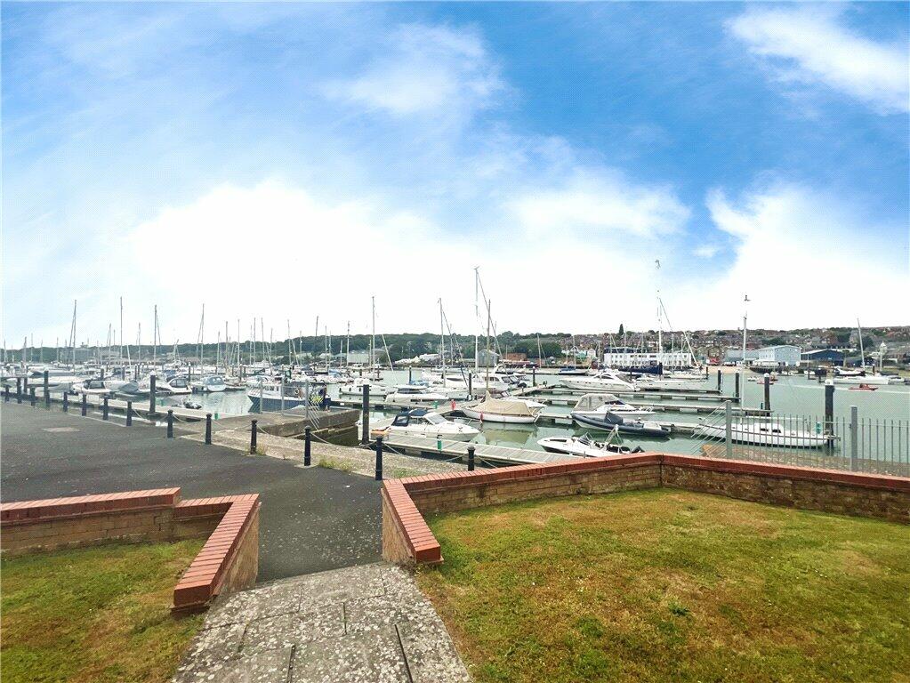 Cavalier Quay, East Cowes, Isle of Wight photo 3