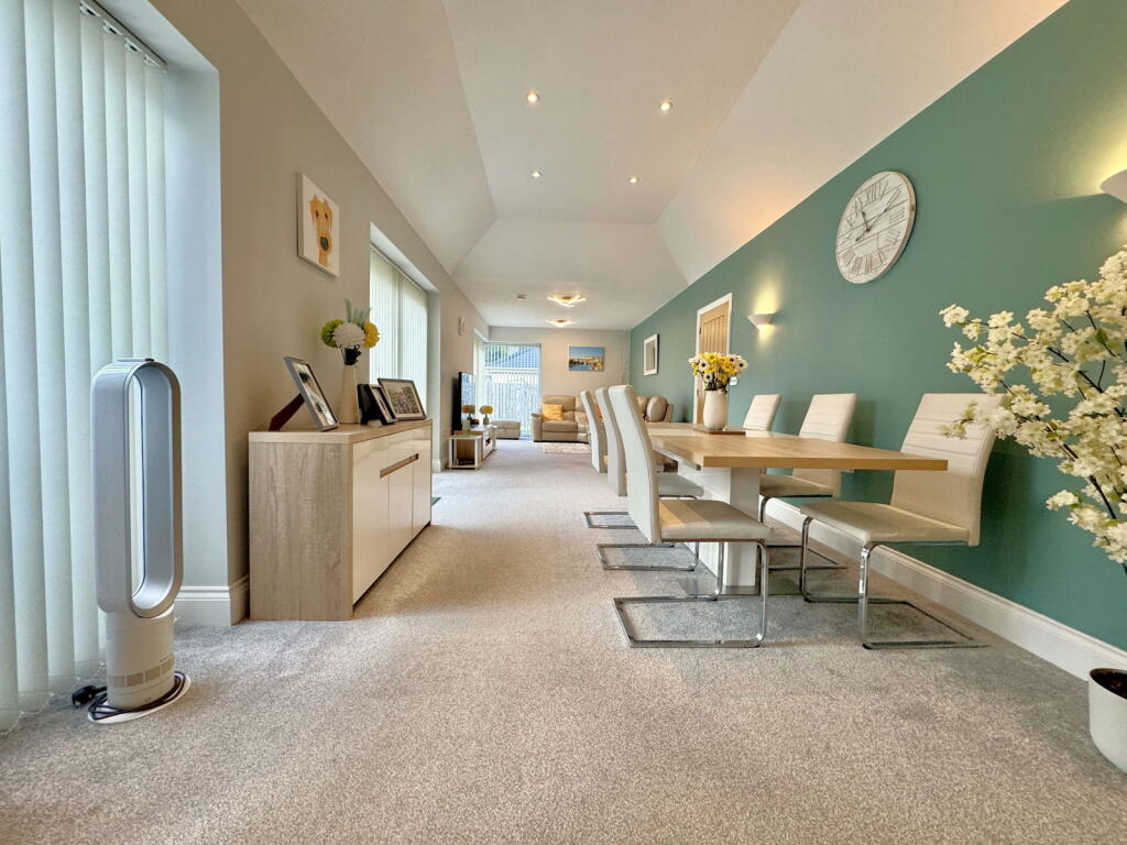 Whitleigh Villas, Crownhill, Plymouth, PL5 3BH photo 4