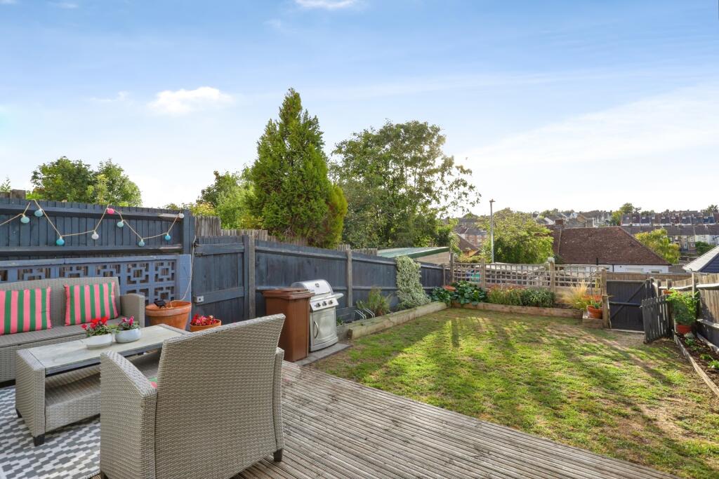House in Rochester, Kent - View 3