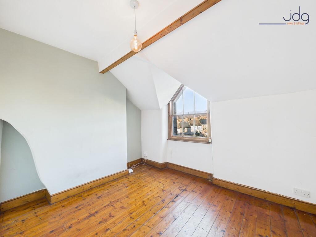House in Lancaster, Freehold, Moorlands - More