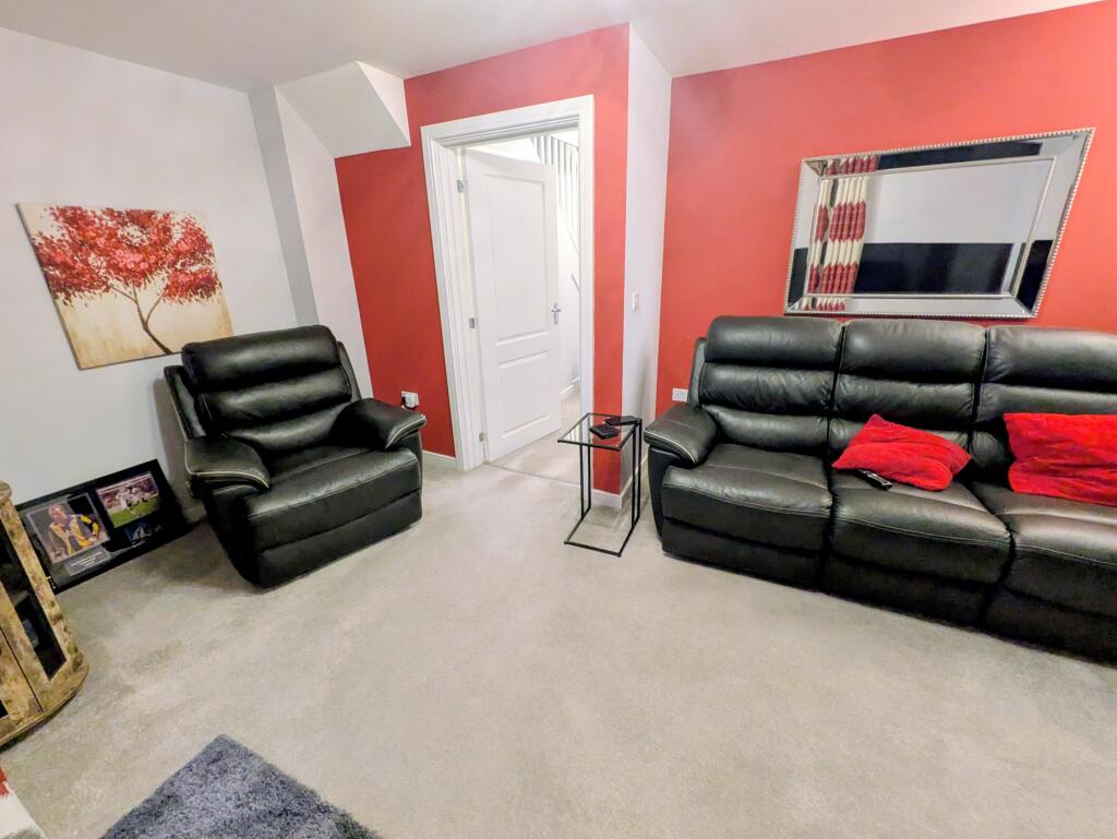 Additional image 5 of Harrowins Farm Drive, Bradford, BD13
