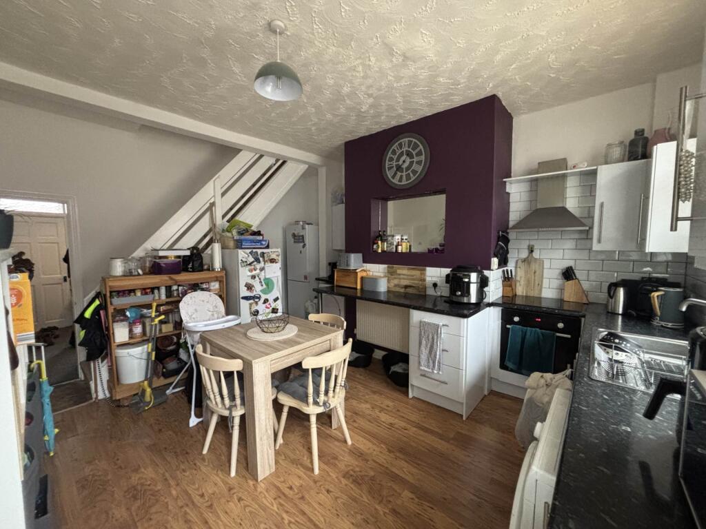 House in Oldham - View 4