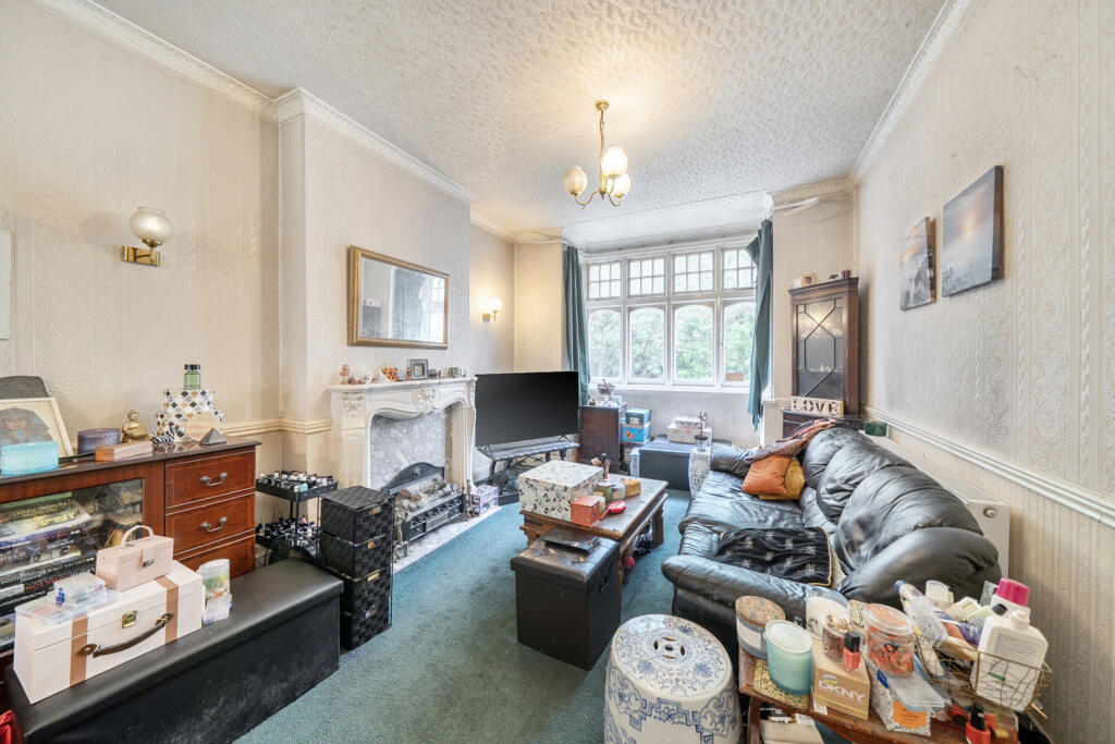 Field End, Ruislip - More