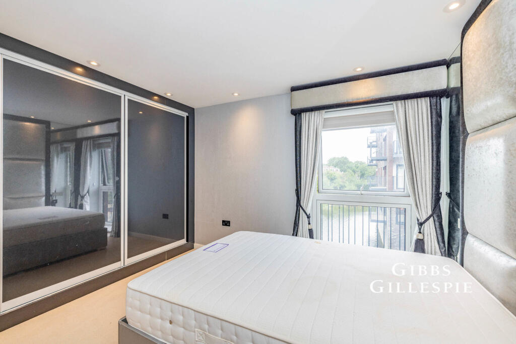 Apartment in London, Stanmore Place, Stanmore - View 4