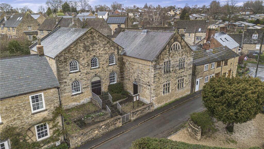 Main image of property: Charlbury, Chipping Norton, Oxfordshire