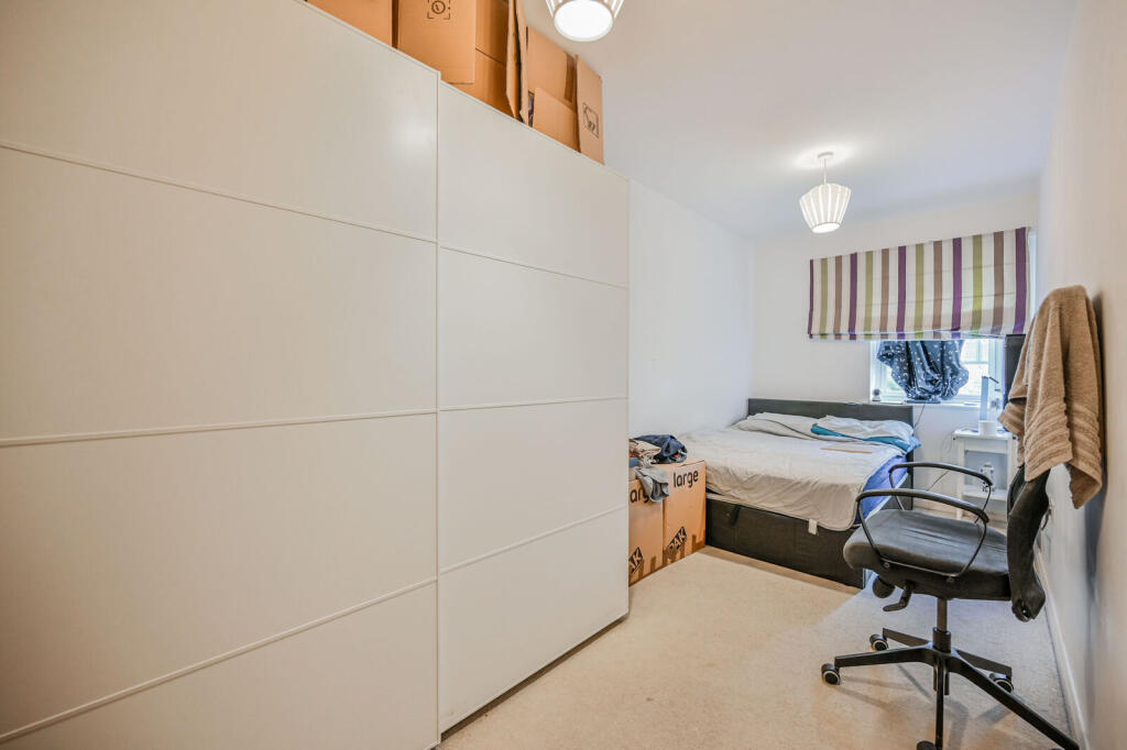 Apartment in London - View 4
