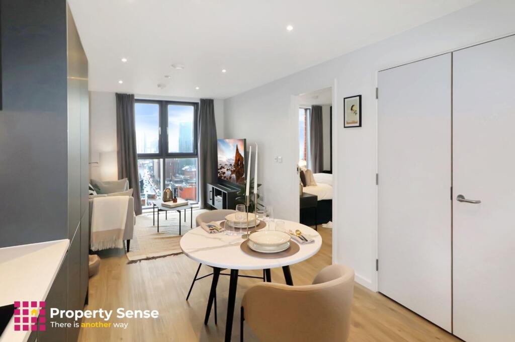 Apartment in Manchester - View 5