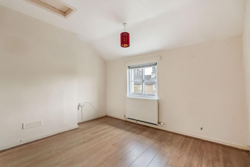 Bathampton Street, Swindon, SN1 photo 5