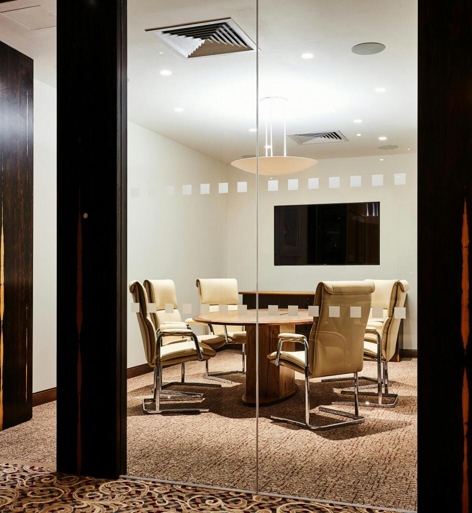 Mayfair_Meeting room.jpg