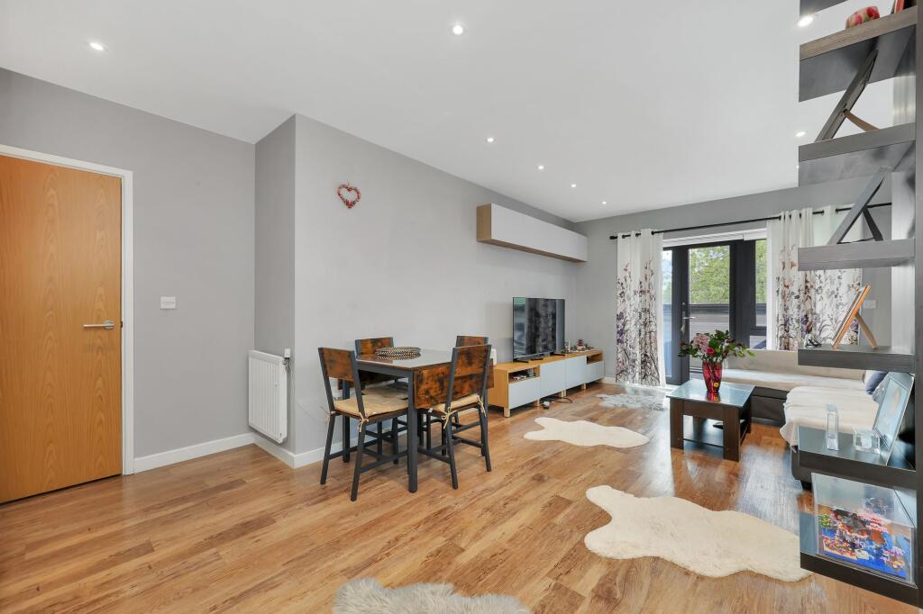 Apartment in London, Harlesden - View 4