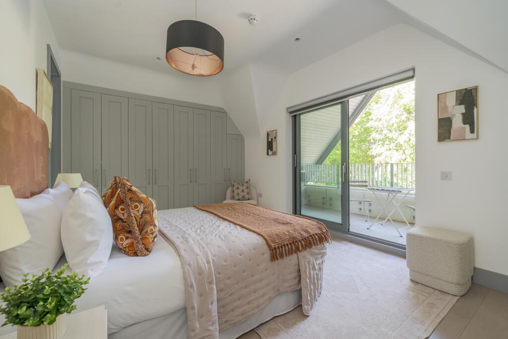 Apartment in London - View 5