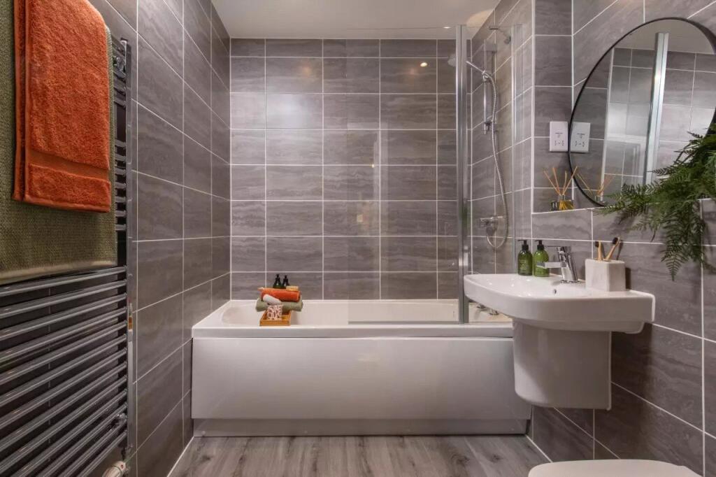 Apartment in Rushmoor, Farnborough - More