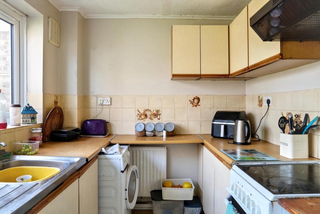 Portland, Dorset, DT5 photo 4