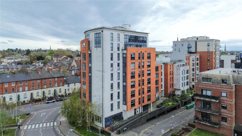Main image of property: Kennet Street, Reading, Berkshire, RG1