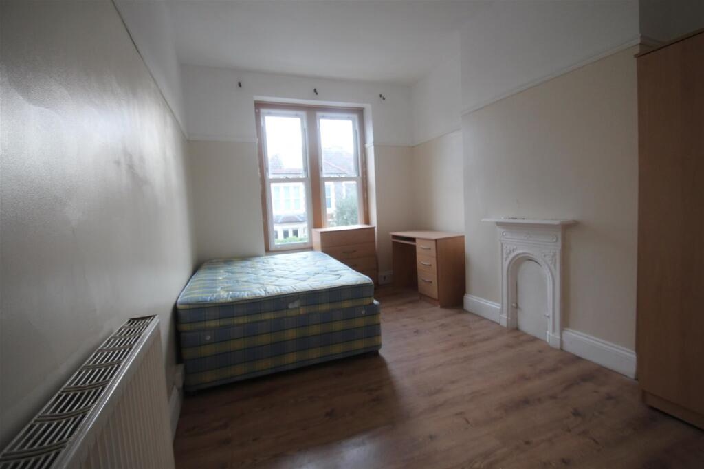 1 bedroom house share for rent