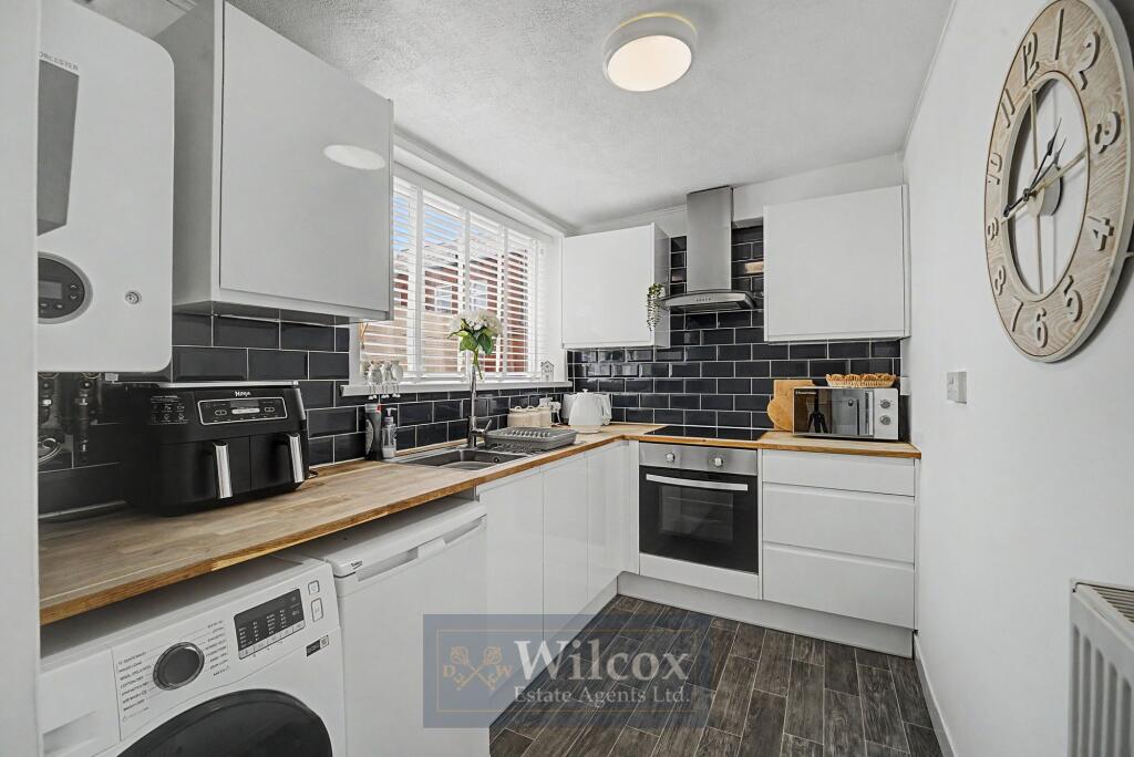 House in Bolton, Heaton - View 4